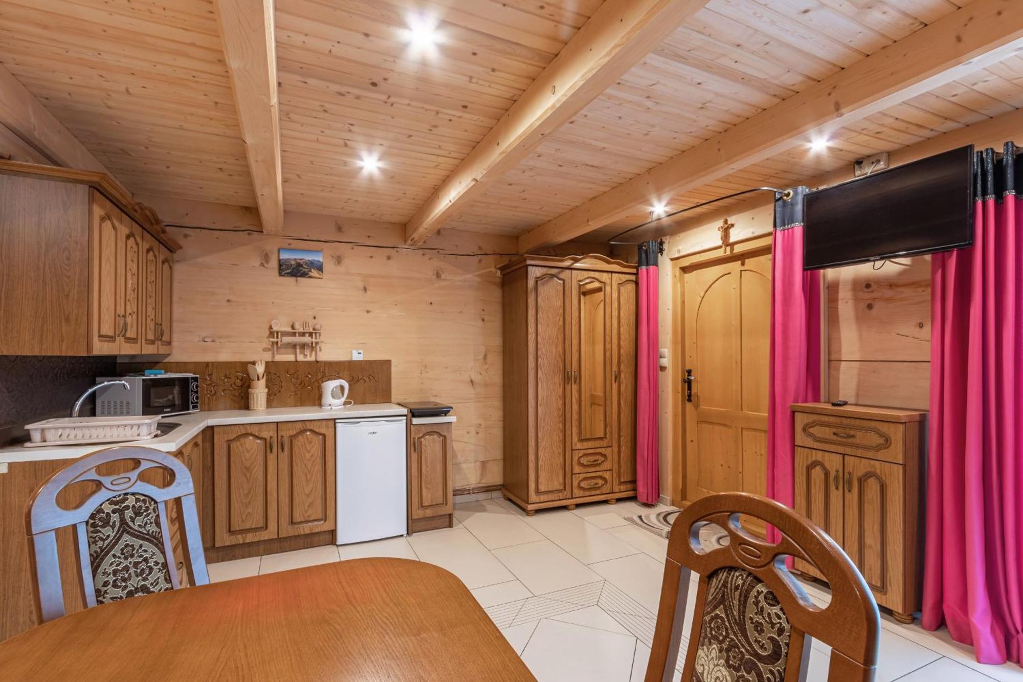 Bed and Breakfast Lesny Dwor Мужасихле Екстер'єр фото